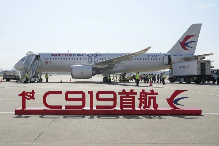 Çin'in C919 Yolcu Uçağı İlk Ticari Uçuşunu Yaptı